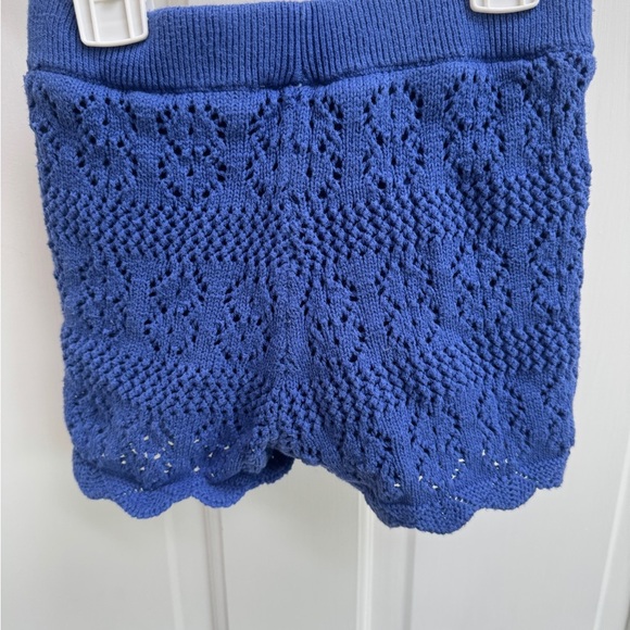 Janie and Jack 3T Girls Blue Crochet Shorts with Scalloped Hem - Picture 4 of 5